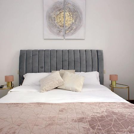 Domus Lou Elegante Appartamento In Trastevere Roma Εξωτερικό φωτογραφία
