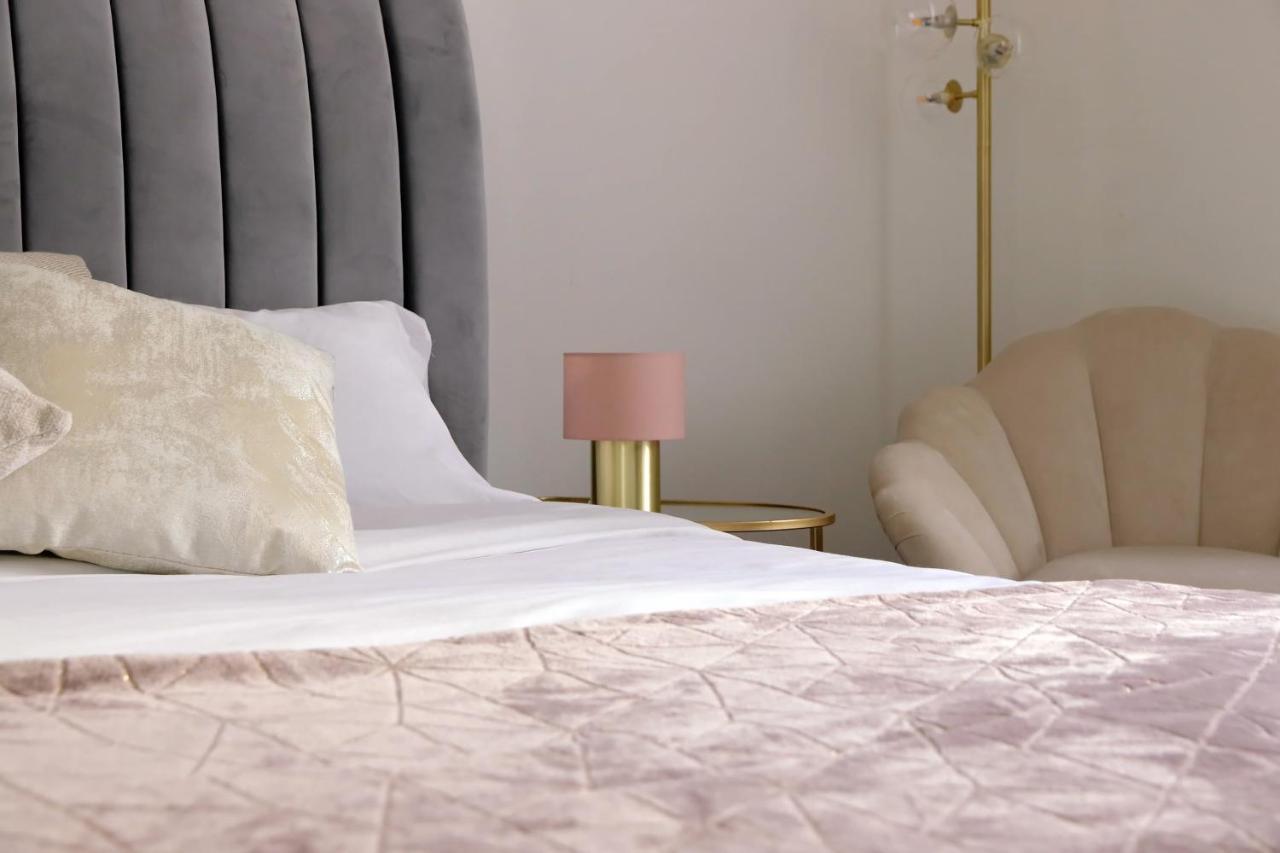 Domus Lou Elegante Appartamento In Trastevere Roma Εξωτερικό φωτογραφία